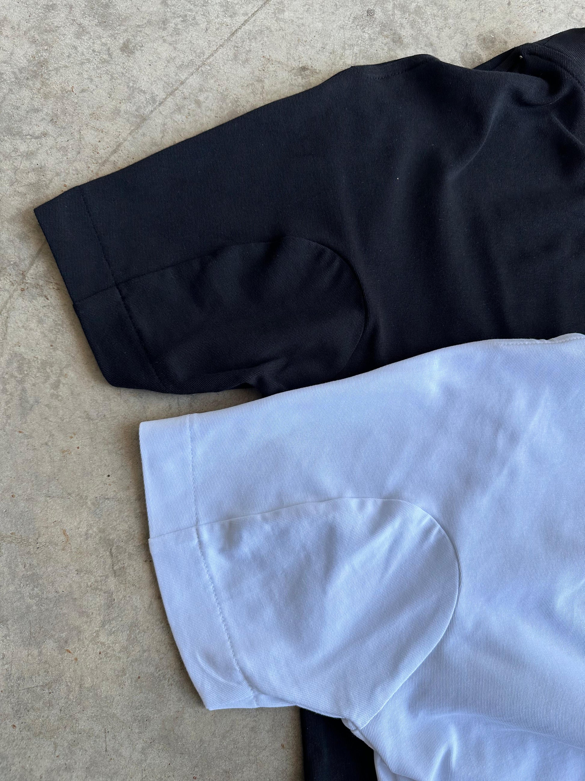 Curved T-shirt Black